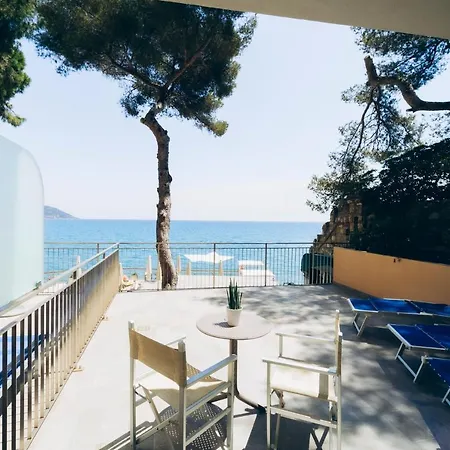 Hotel Arc En Ciel Diano Marina