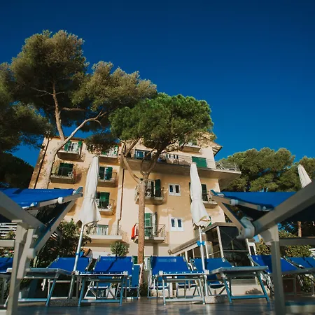 Arc En Ciel 4* Diano Marina