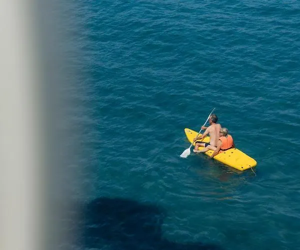 Arc En Ciel Hotel 4*